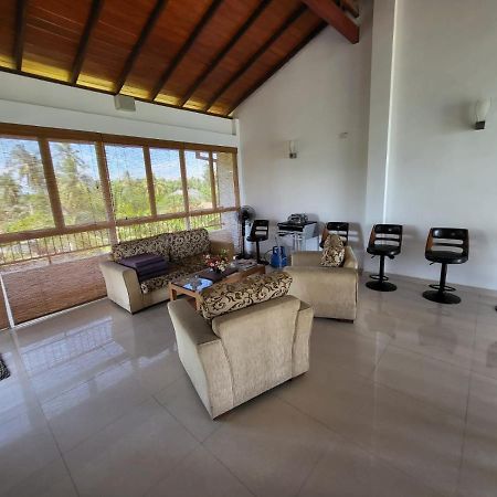 Rainbow Lagoon Resort Negombo Exterior photo